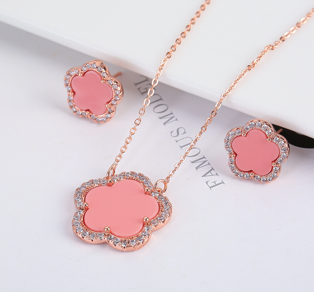 Ensemble de Colliers & Boucles d'oreilles  Fleurs