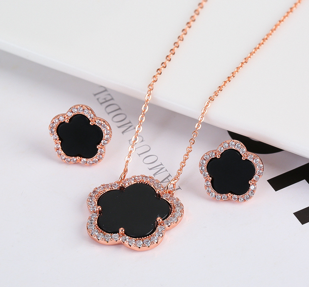 Ensemble de Colliers & Boucles d'oreilles  Fleurs