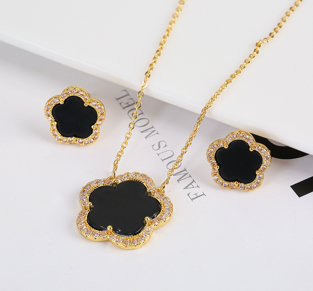 Ensemble de Colliers & Boucles d'oreilles  Fleurs