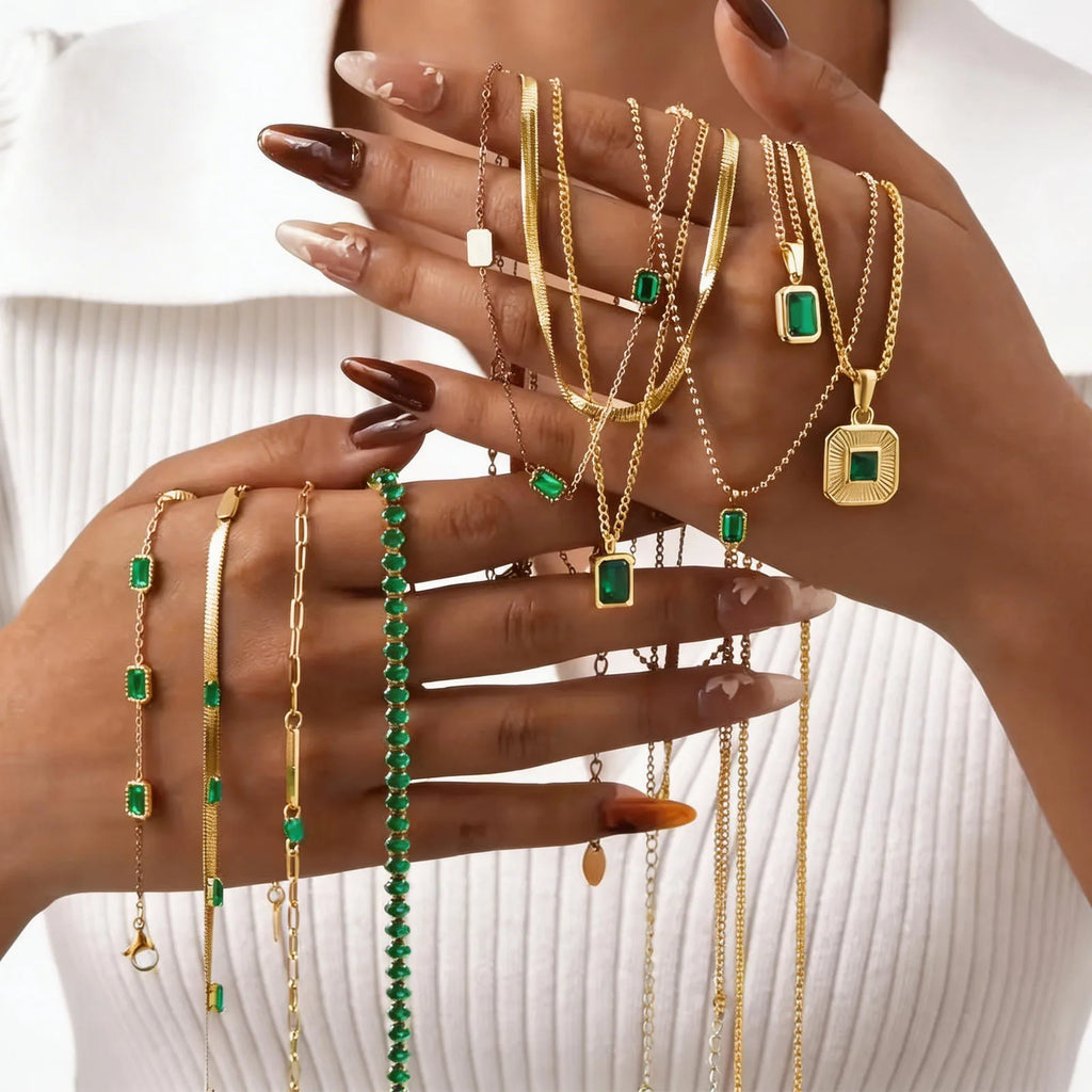 Collier Zircon Vert Émeraude – Pendentif Plaqué Or