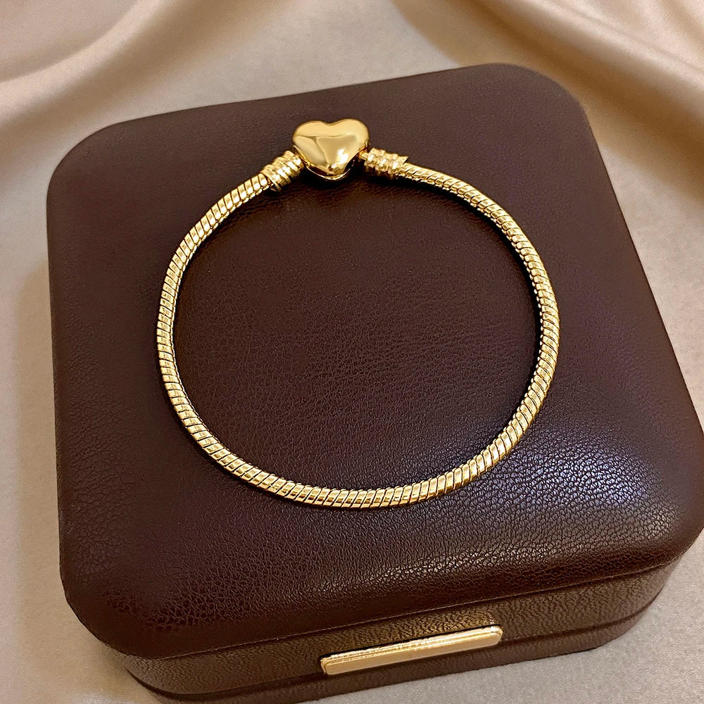 Bracelet Chaîne Cœur – Acier Inoxydable Doré