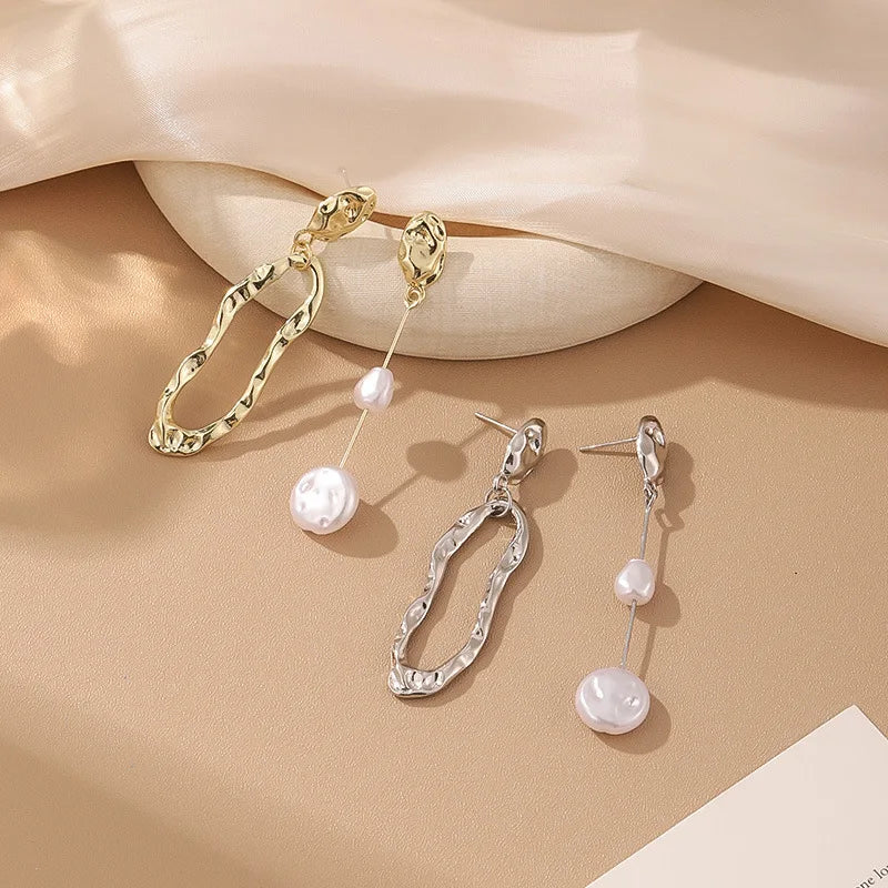 Boucles d'Oreilles Perles  Asymétriques – Plaqué Or 14K