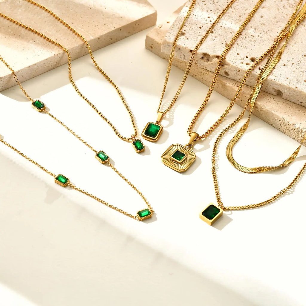 Collier Zircon Vert Émeraude – Pendentif Plaqué Or