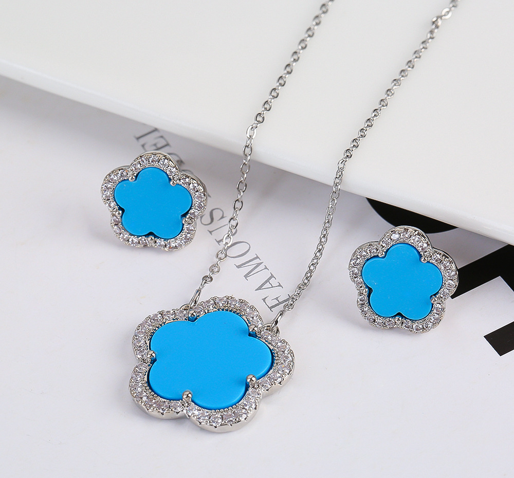 Ensemble de Colliers & Boucles d'oreilles  Fleurs